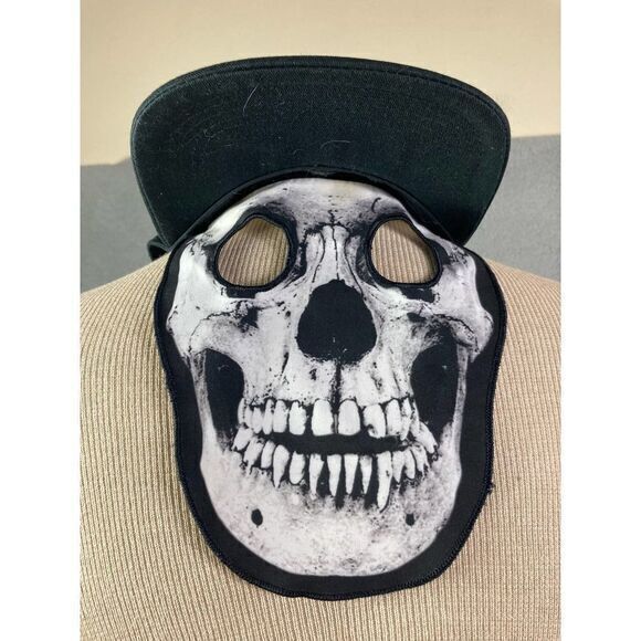 Men's Snapback Hat Gothic Punk Skull Mask Streetwear Cap in Black Stylish Casual - Picture 3 of 9